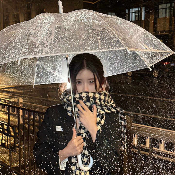阿齐兹·安萨里：此时此刻